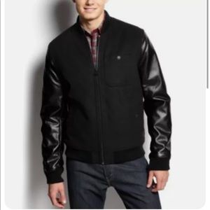 Levi’s mens faux leather bomber varsity jacket in black and size XL